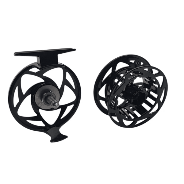 Sharpes Errol Fly Reel incl 3 Spools - Image 3