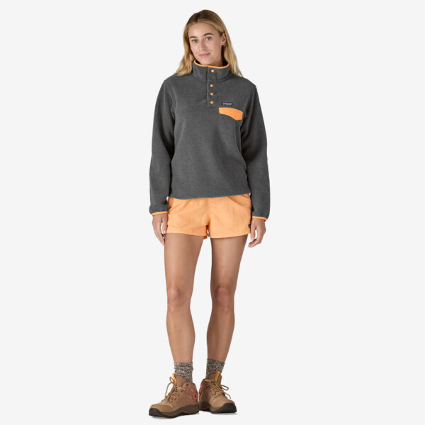 Patagonia W's L/W Synchilla Snap-T Fleece - Image 4