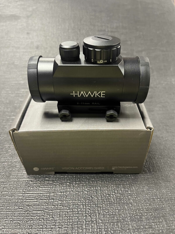 Hawke 1 X 30 Red Dot sight Dual Rail